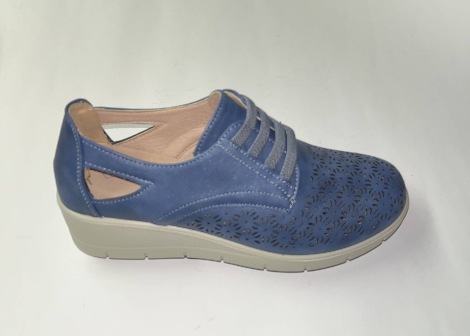 Zapato casual para mujer con cierre elástico en azul 24M212 de MYSOFTSHOES. M-233