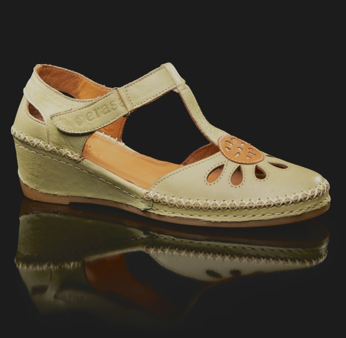 Sandalia mujer en piel color verdina 383-375 ERASESHOES. M-325