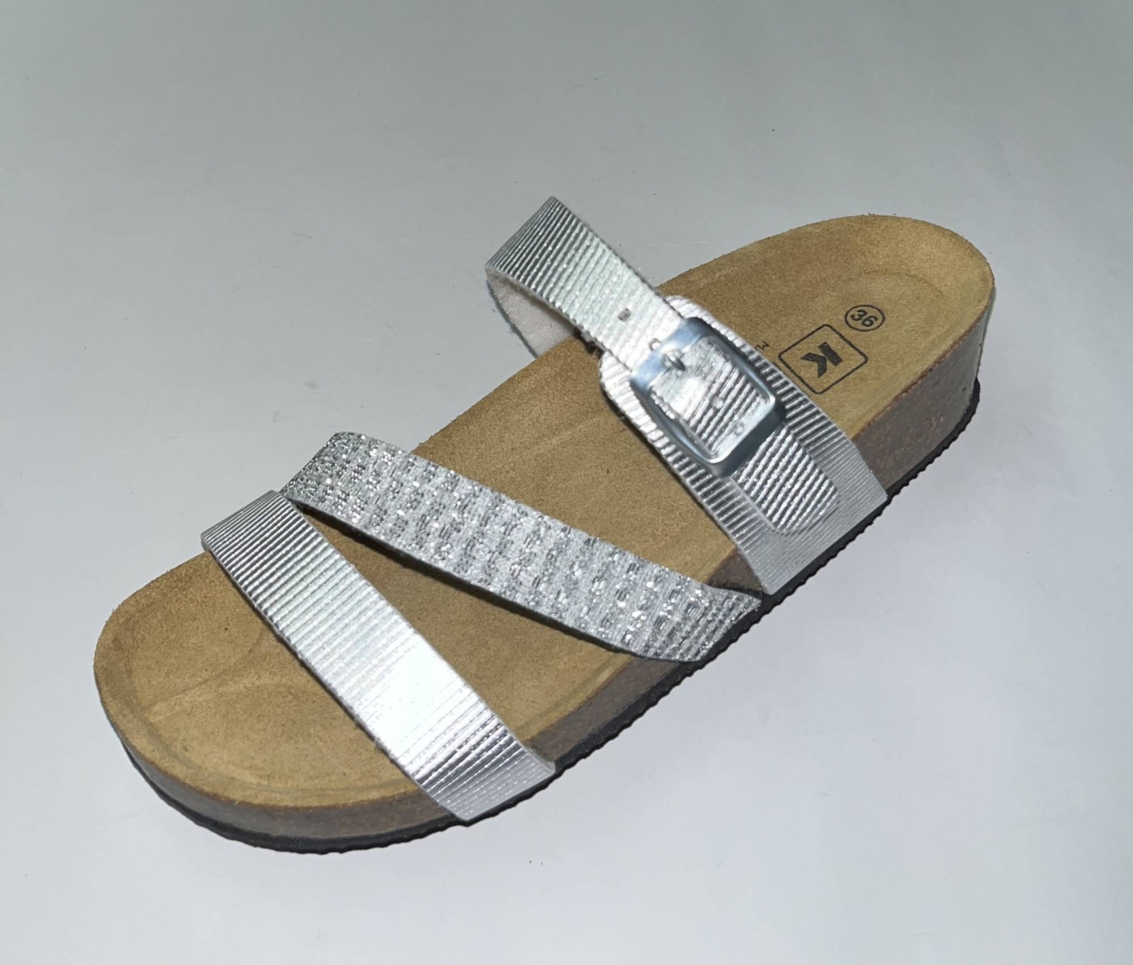 Chanclas para mujer tipo bio en plata mod. 359 de KNK. M-352