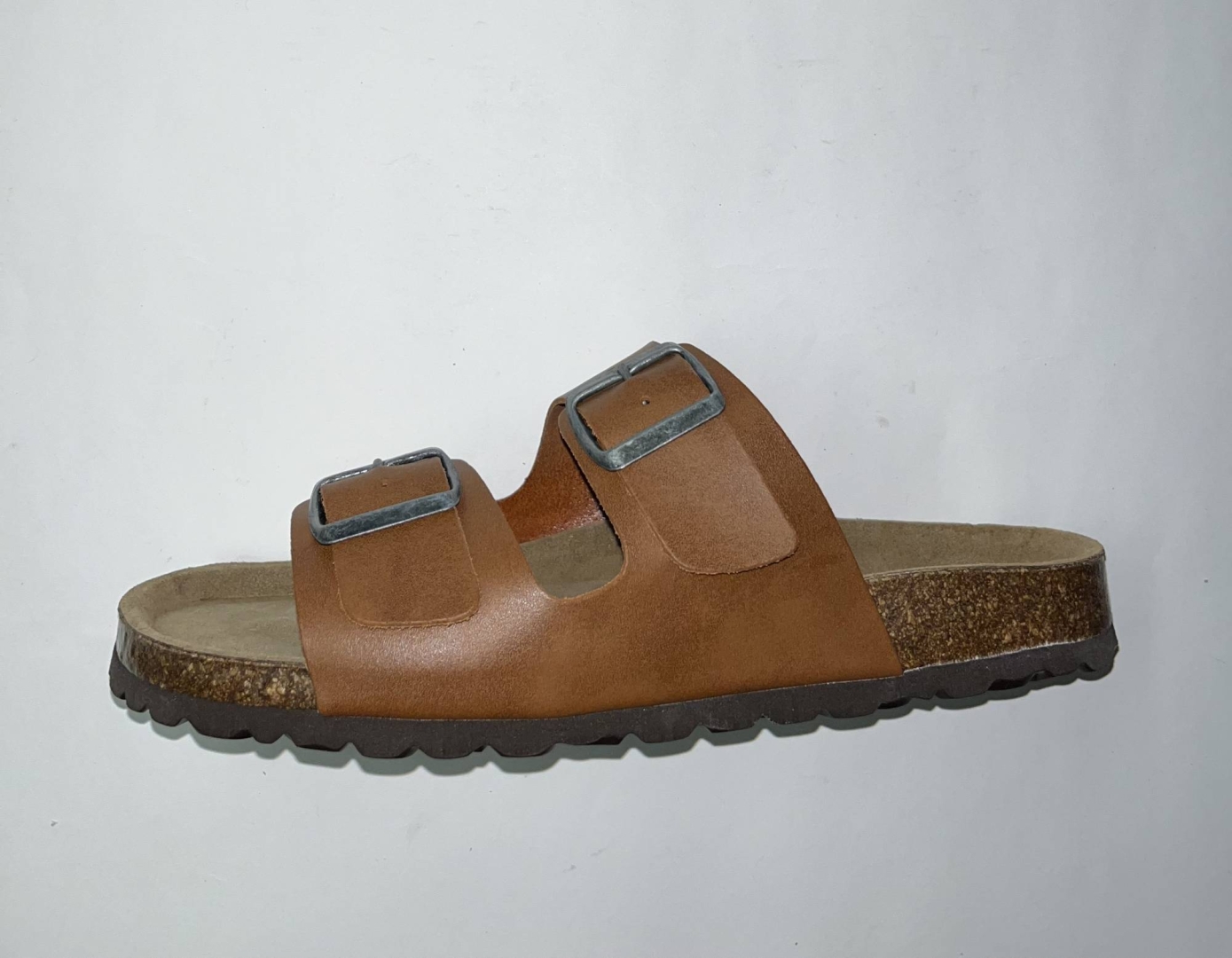 Chanclas bio para hombre en piel color cuero mod. 3195 de KNK. H-384